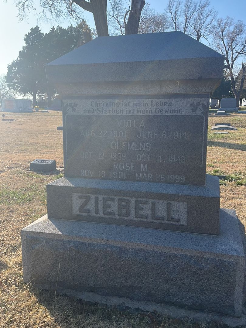 Clemens Ziebell's grave. Photo 1