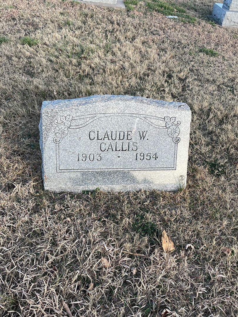 Claude W. Callis's grave. Photo 1
