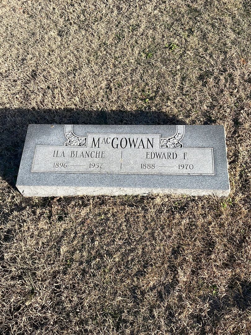 Ila Blanche MacGowan's grave. Photo 1