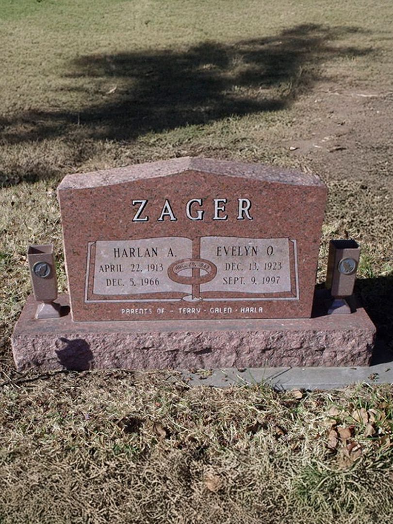 Harlan A. Zager's grave. Photo 1