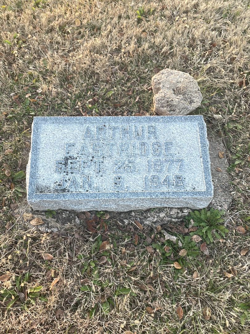 Arthur Eastridge's grave. Photo 1