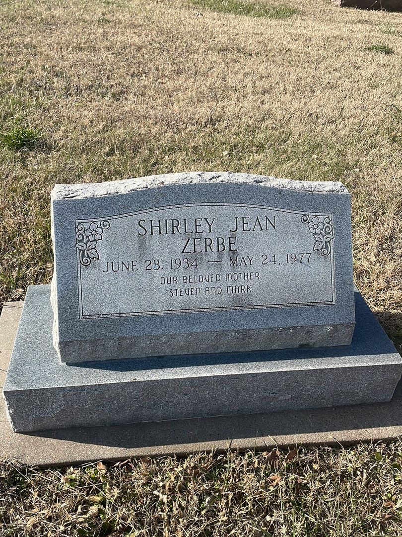 Shirley Jean Zerbe's grave. Photo 1