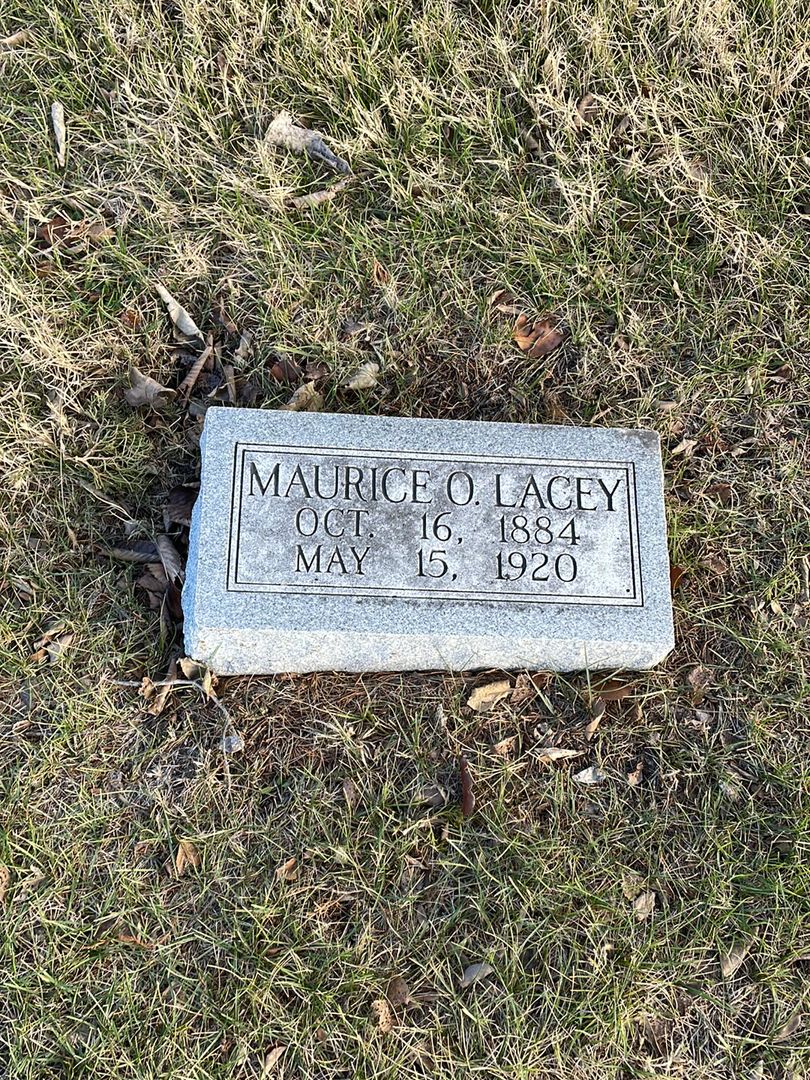 Maurice O. Lacey's grave. Photo 1