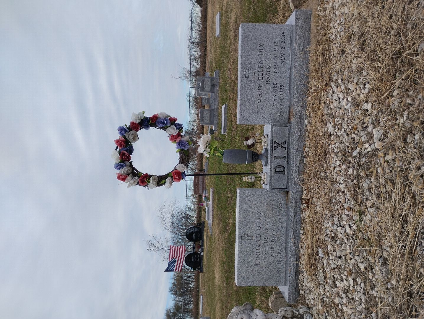 Mary Ellen Sager Dix's grave. Photo 1
