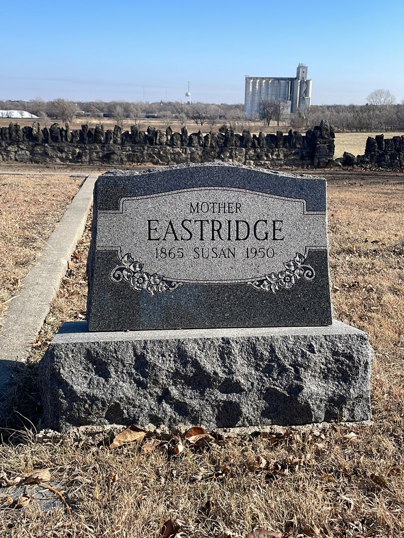 Susan Eastridge's grave. Photo 1