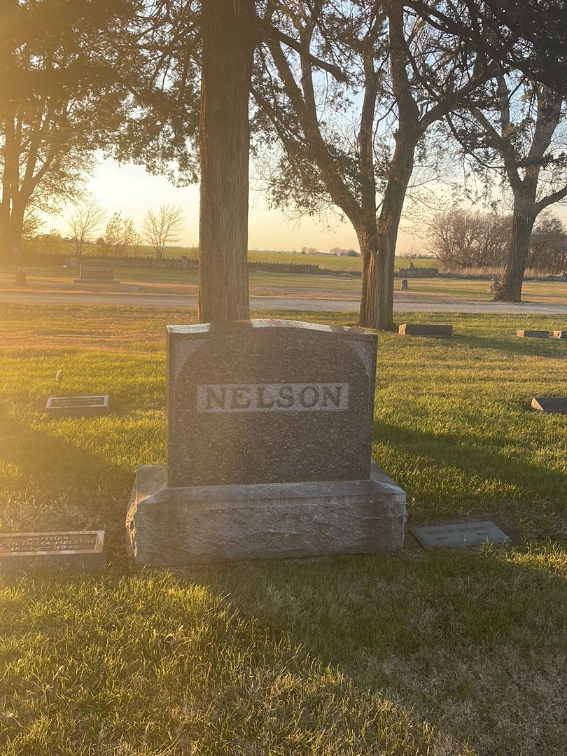Cordelia Nelson's grave. Photo 1