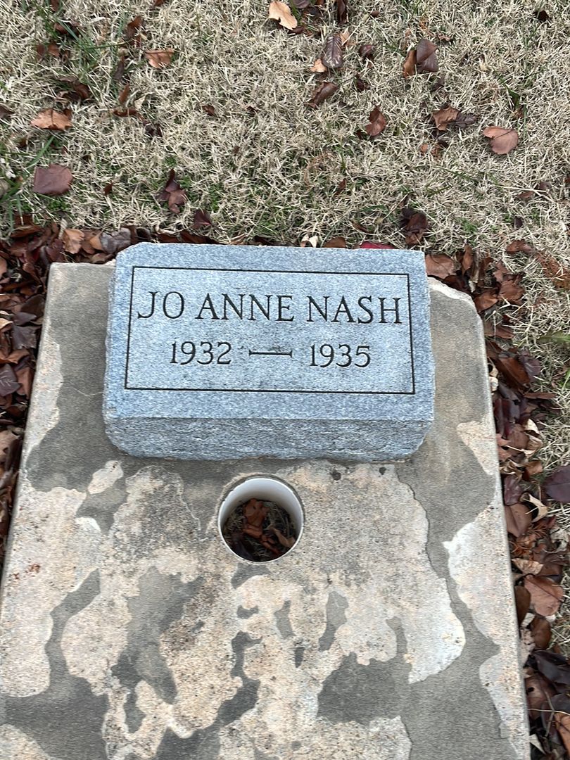 Jo Anne Nash's grave. Photo 1