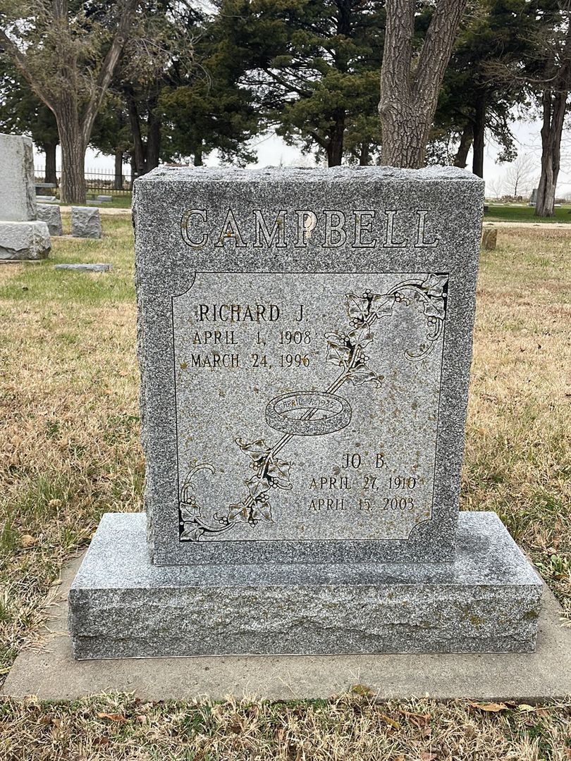 Richard J. Campbell's grave. Photo 1
