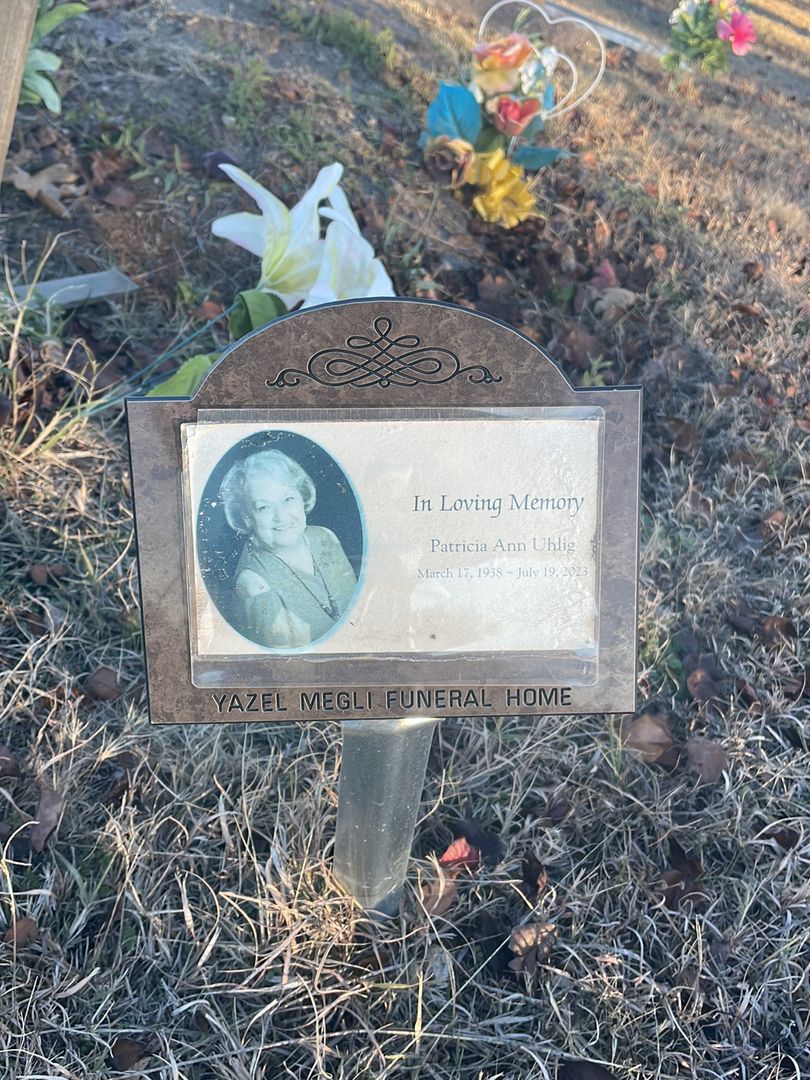 Patricia Ann Uhlig's grave. Photo 1