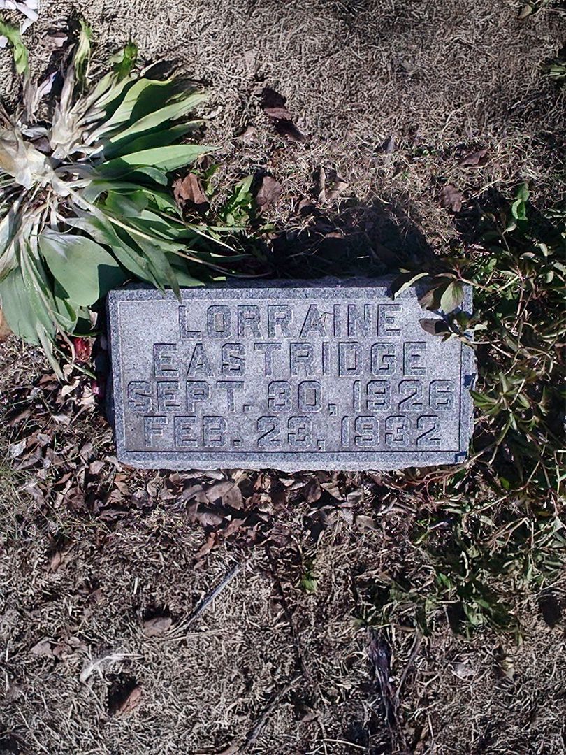 Lorraine Eastridge's grave. Photo 1