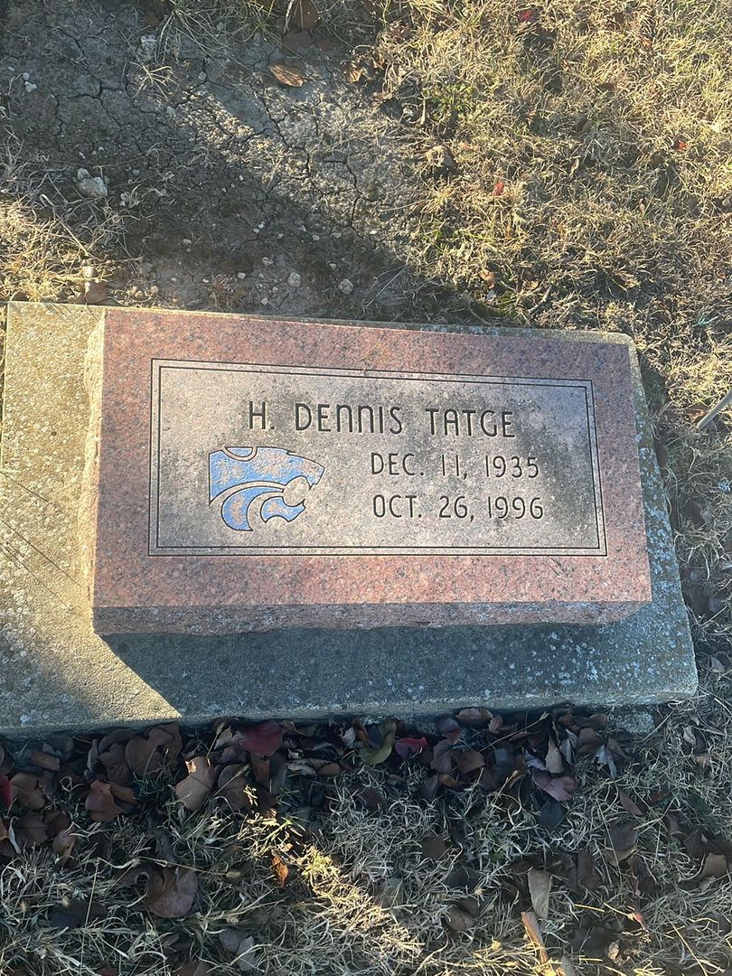 H. Dennis Tatge's grave. Photo 1