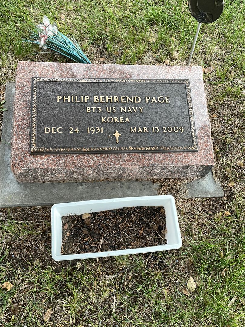 Philip Behrend Page's grave. Photo 1