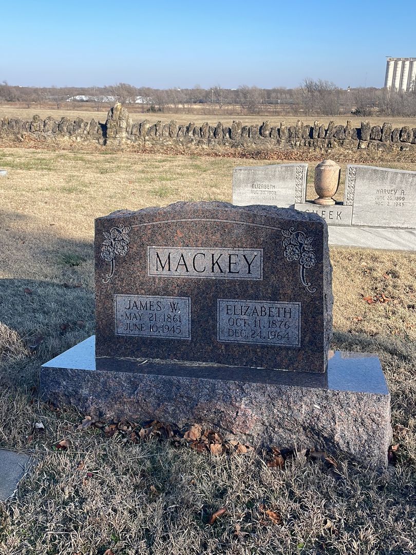 James W. Mackey's grave. Photo 1